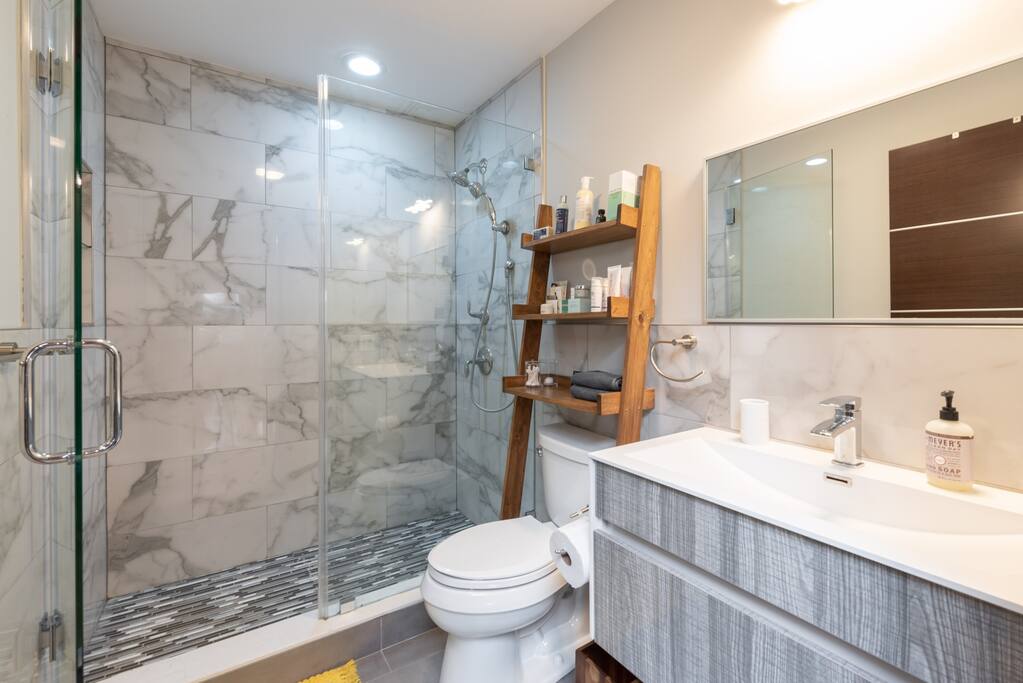 The Cosmopolitan Loft - 15 MIN to NYC Times Sq